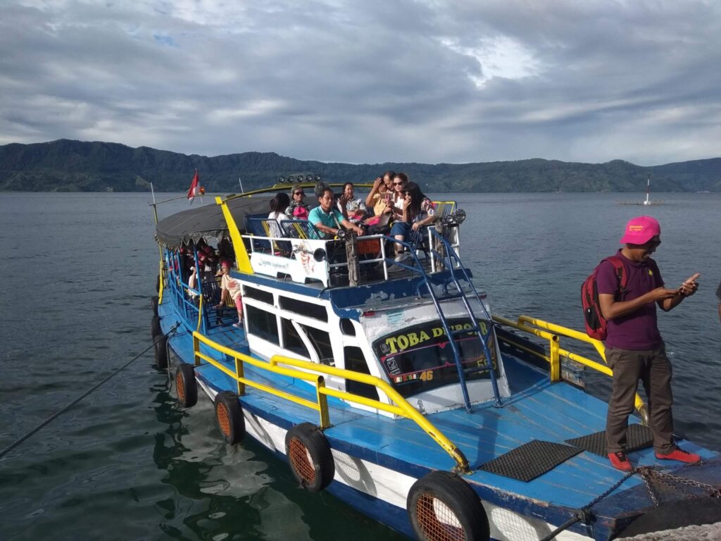 Medan lake Toba 3d2n