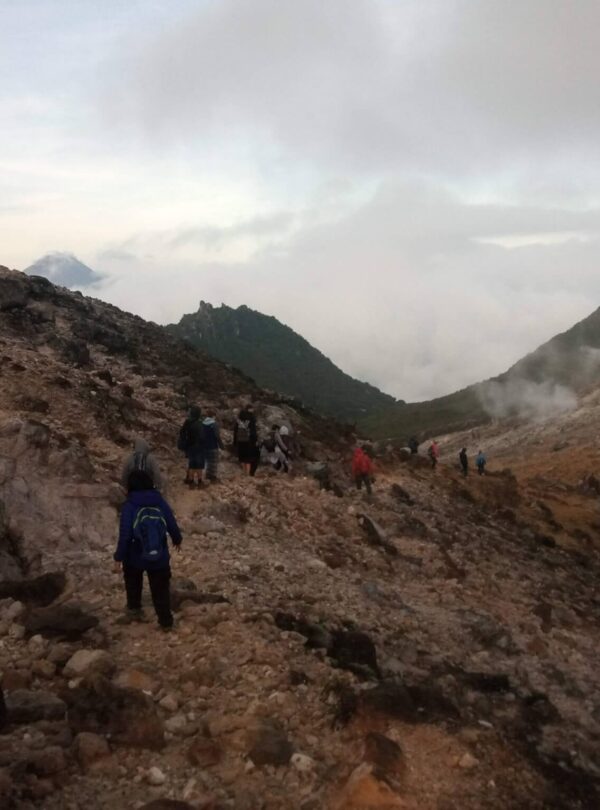 hiking sibayak volcano