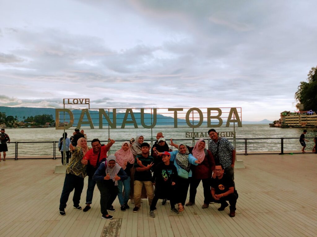 tour danau toba